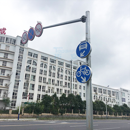 太陽(yáng)能環(huán)島交通標(biāo)志牌